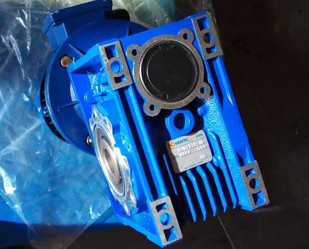 絲束水洗機(jī)減速機(jī)，NMRV050-15-0.12KW,NMRV050減速器
