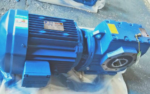 碼垛機(jī)減速機(jī)，SF107大型蝸輪減速機(jī),SF107Y22KW減速電機(jī)